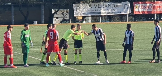 Sora calcio vs Anagni stretta di mano dei capitani