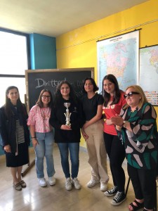 Ragazze premiate e dirigente Clelia Giona