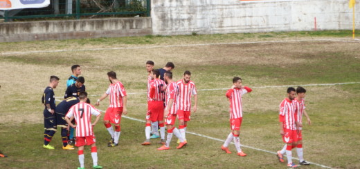 Foto f) calcio di punizione per il Gallipoli