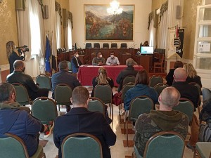 spettatori convegno tessile